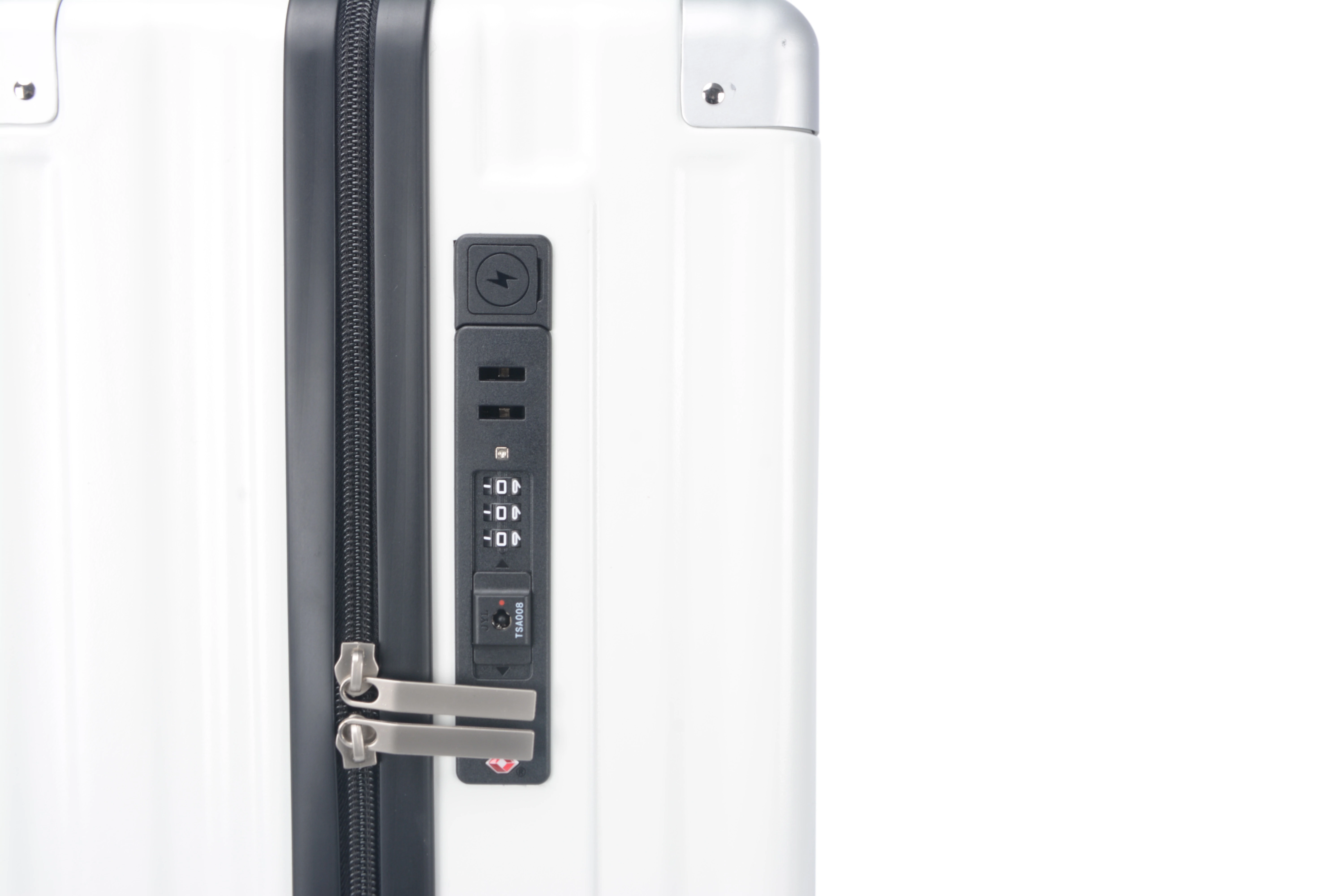 ЗАРЯЖАЙТЕ СВОЙ ТЕЛЕФОН НА ХОДУ!