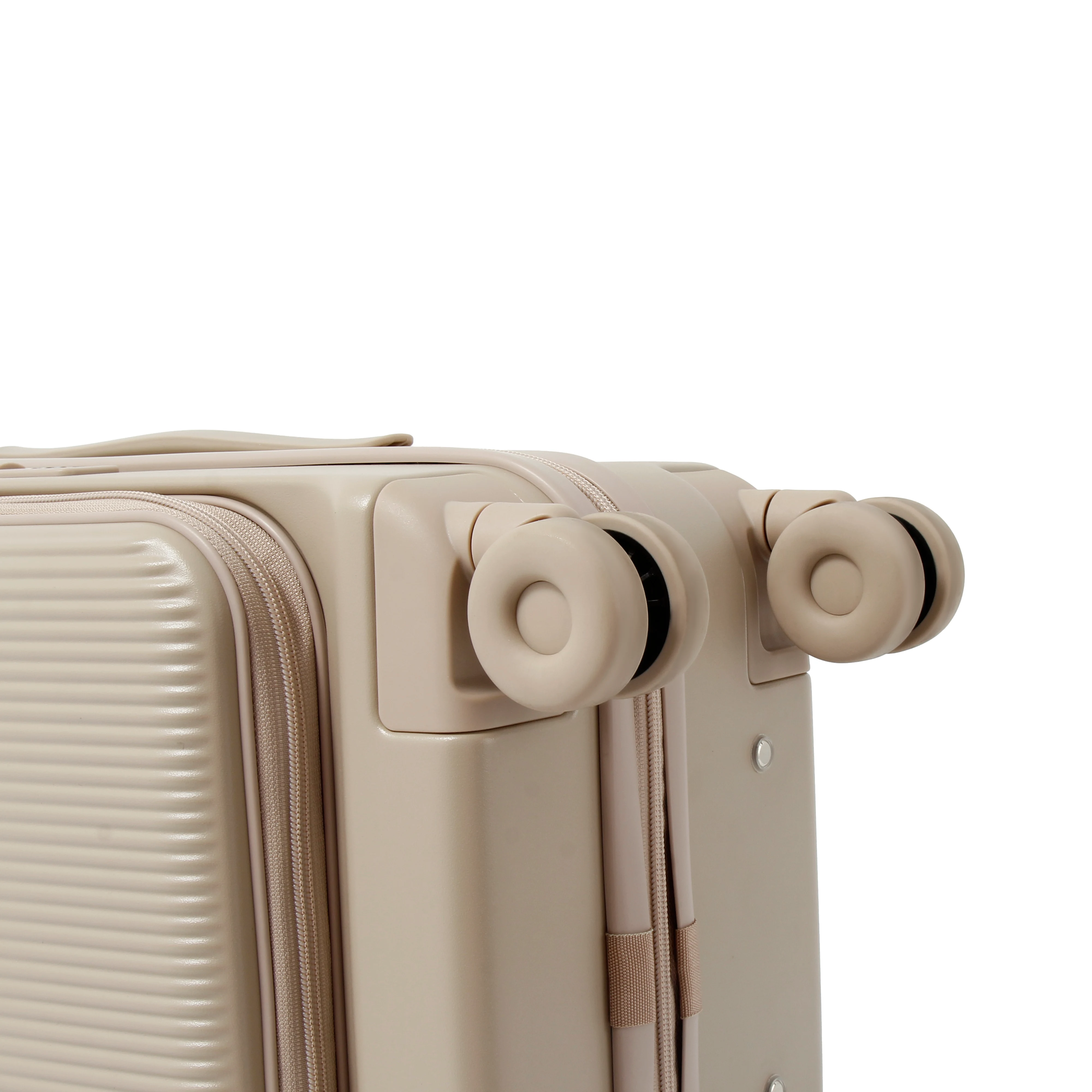 SMOOTH CONFIDENCE ON EVERY MOVE