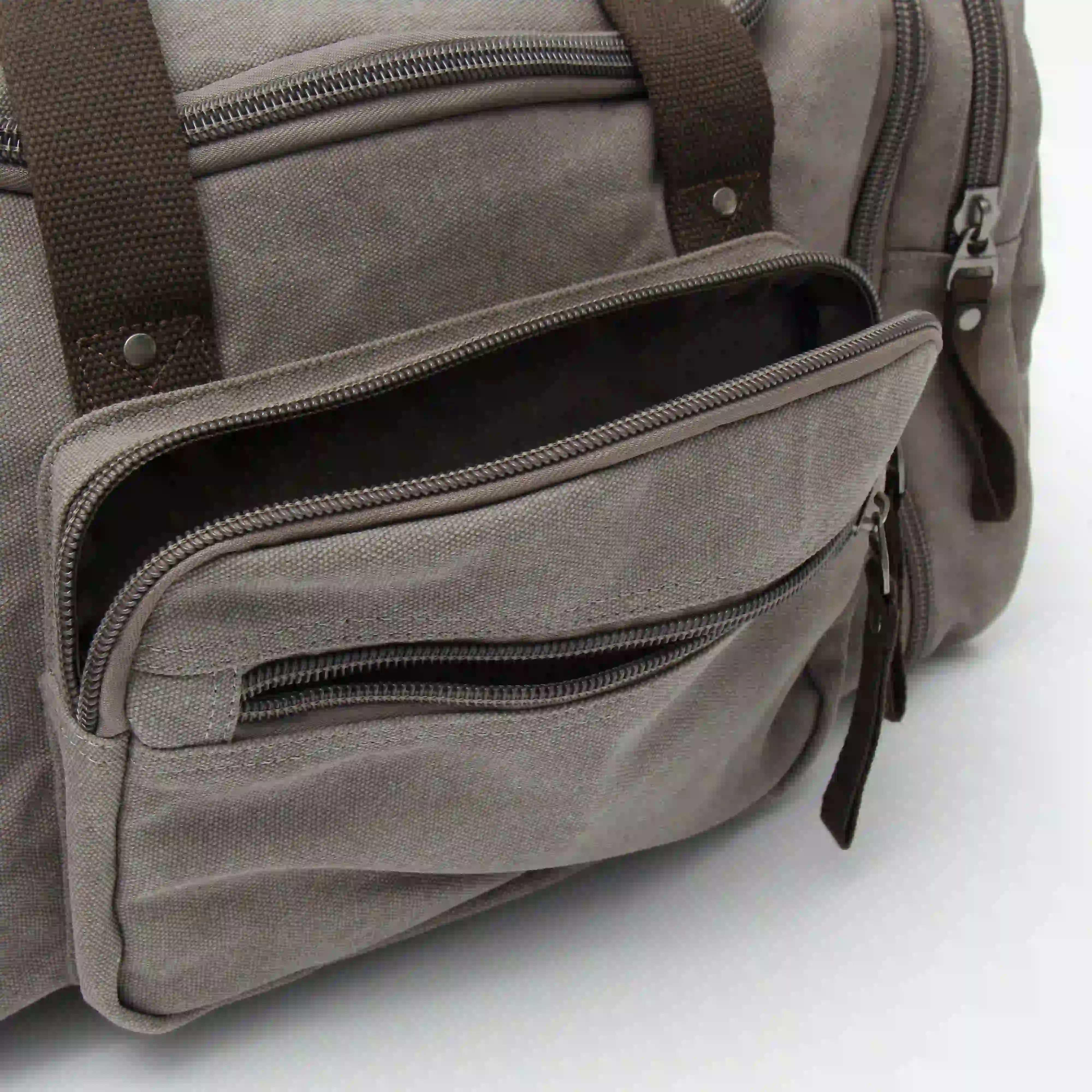 MULTIPLE STORAGE POCKETS