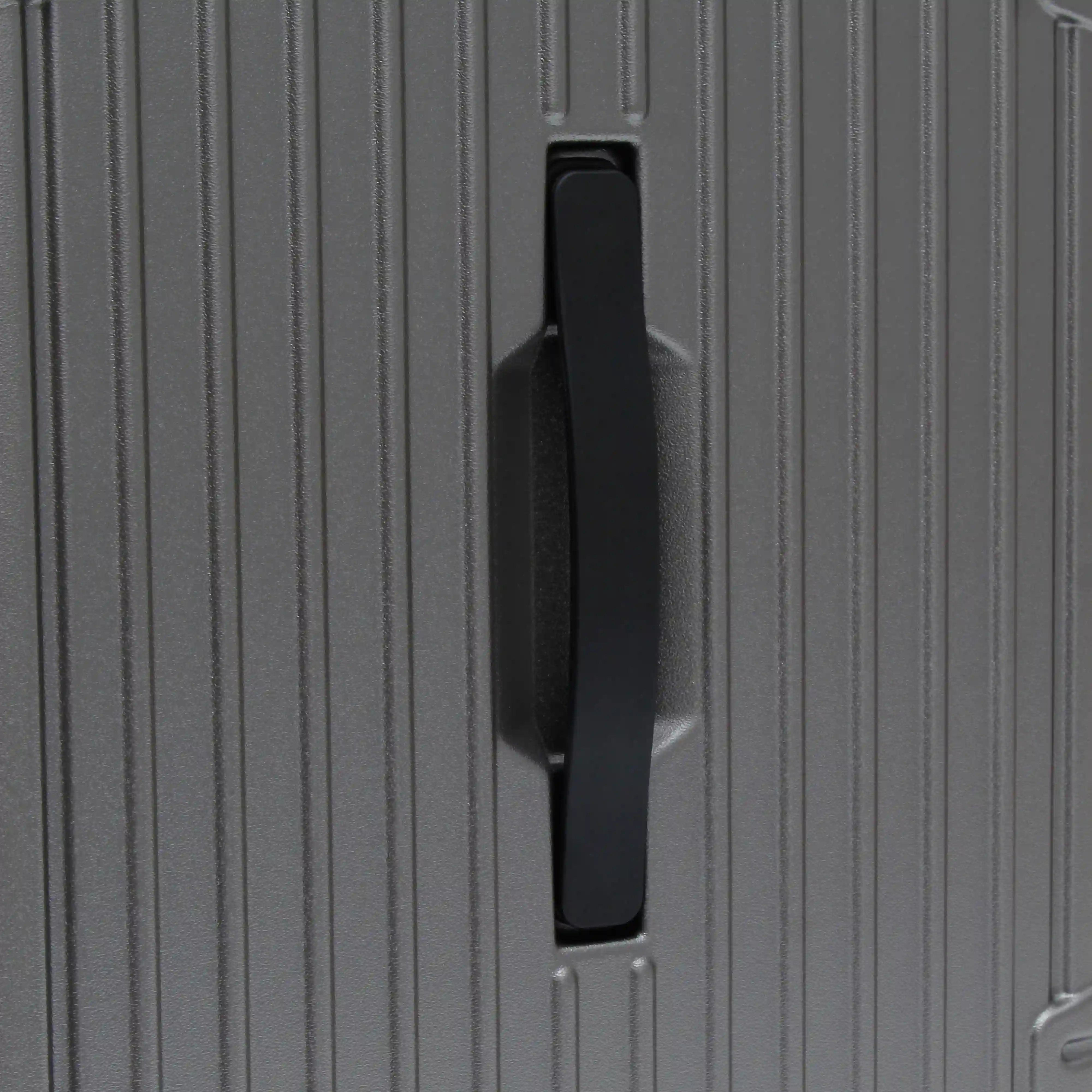 ТРИ ЗНАЧИТЕЛЬНЫЕ РУЧКИ