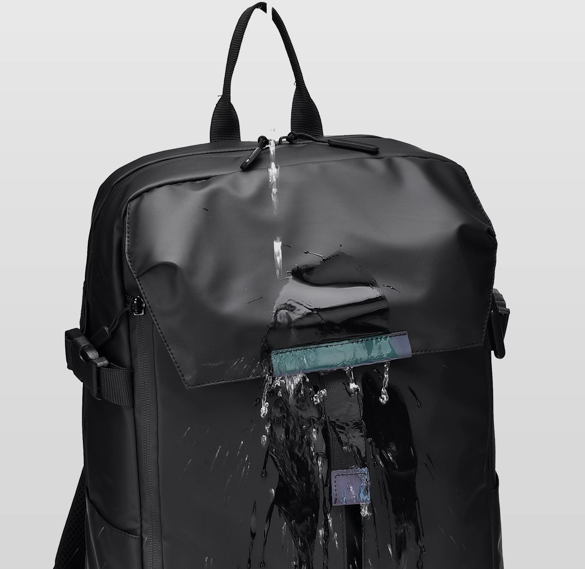 WATERPROOF DESIGN, RAIN OR SHINE